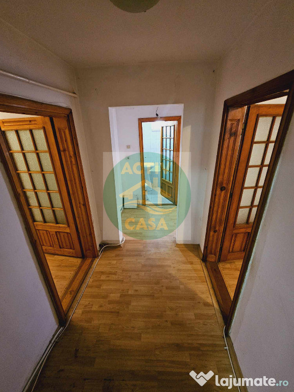 Apartament 2 camere, decomandat,liber