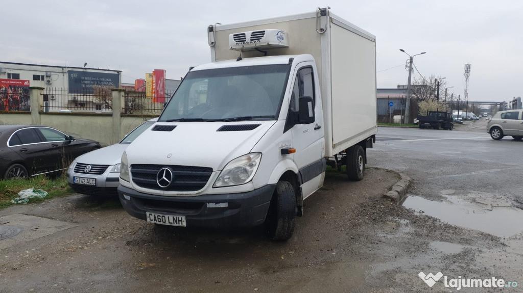 Dezmembrez Mercedes Sprinter 2011 motor euro 5 ,