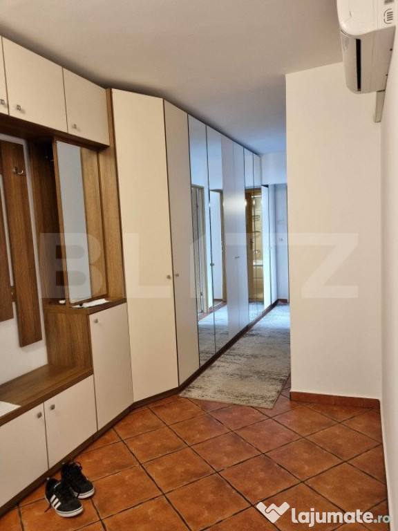 Apartament de 3 camere, 72 mp, zona Nicolina