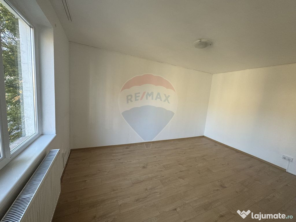 Apartament de închiriat 2 camere 250 Euro(G Coșbuc/ Eta...