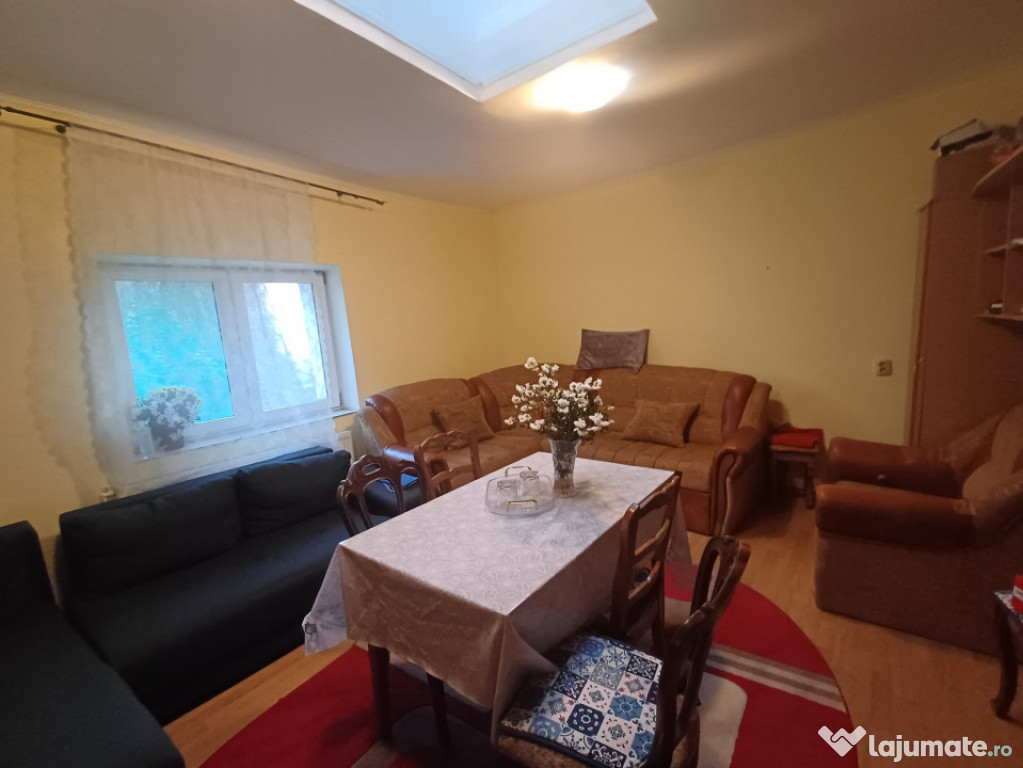 Apartament 3 camere în zona UMF - restaurat Bolta rece, Ias