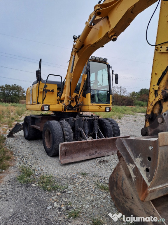 Excavator komatsu pw140.an 2009