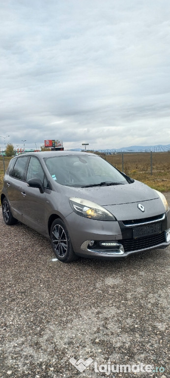 RENAULT SCENIC BOSE