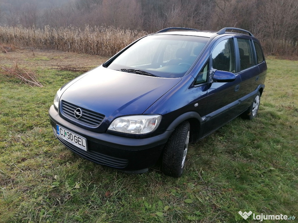 Vând Opel Zafira