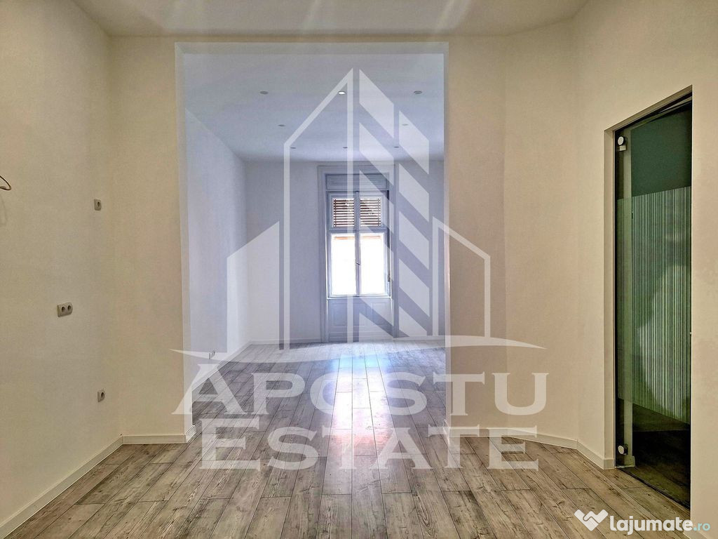 Apartament cu 4 camere si 2 intrari, 80 mp utili, Ultrace...