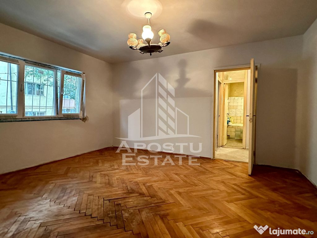 Apartament cu 2 camere, parter inalt, bloc anvelopat, zon...