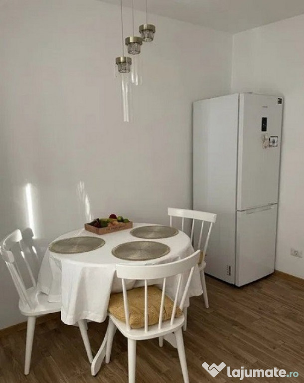 DELFINARIU Chirie Apartament 2 camere pe Blv Mamaia vizavi de McDonald