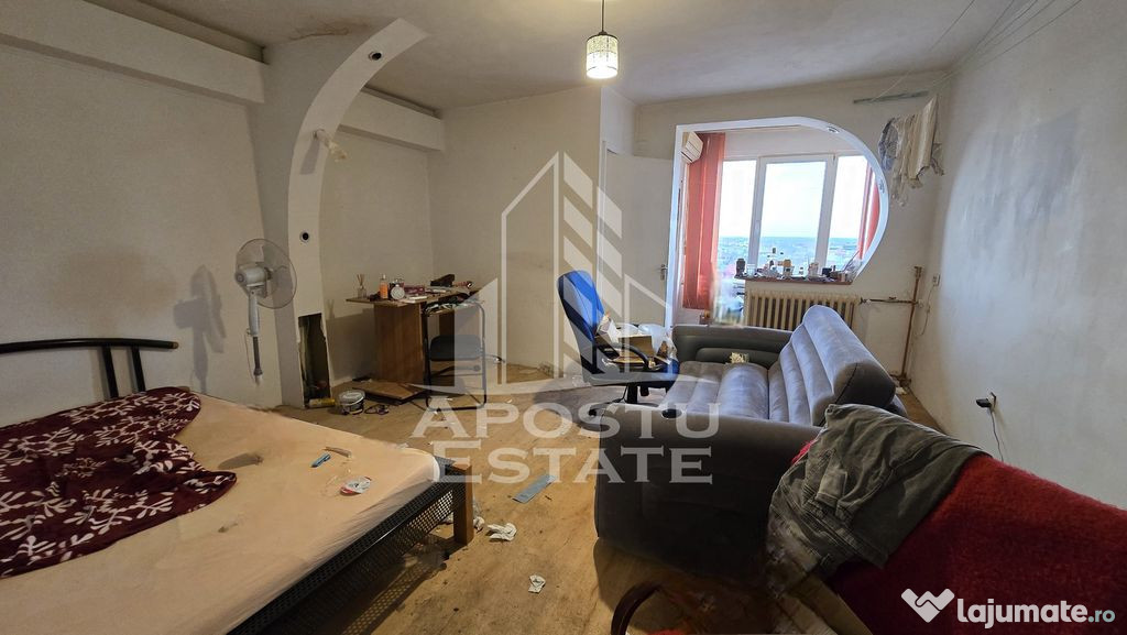 Apartament cu o camera ideal pentru investitie, zona Circ...