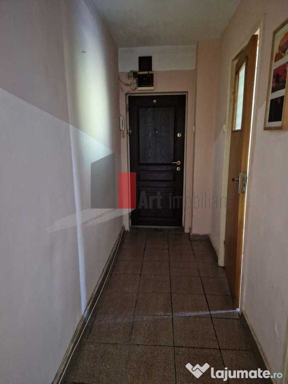 Vânzare apartament 3 camere Brâncoveanu-Nițu Vasile