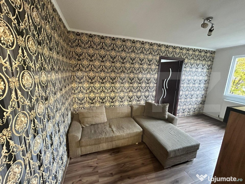 Apartament cu 2 camere în cartierul Micro 14, strada Jiului