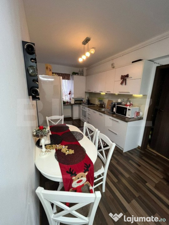 Apartament 2 camere, 56 mp, etaj intermediar