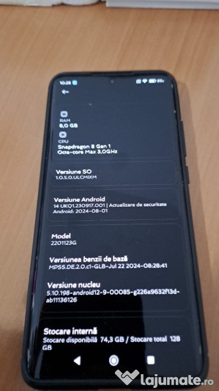 Telefon Xiaomi12 ca nou - cu 6 Huse si folie noua