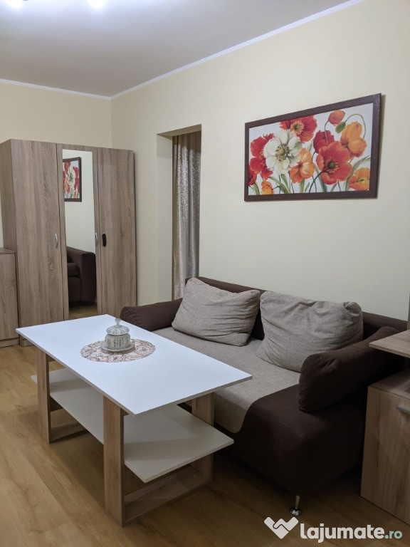 Vand apartament cu 2 camere Tiglina 2