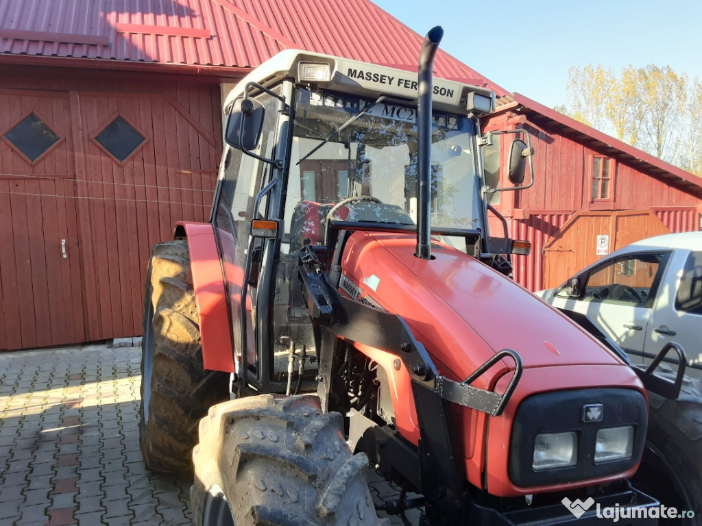 Tractor Massey -Ferguson,cu încărcător