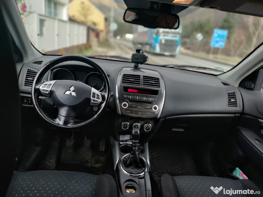 Vând Mitsubishi ASX 1.8 D