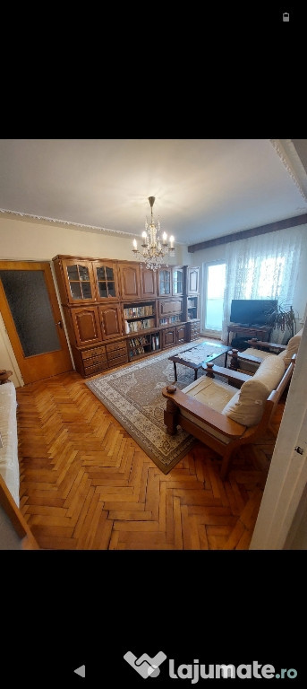 Apartament 3 camere Lizeanu Tei