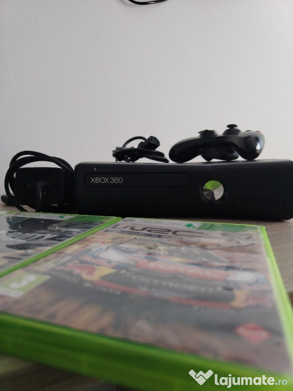 Xbox 360 de vănzare stare foarte bună și funcționabil