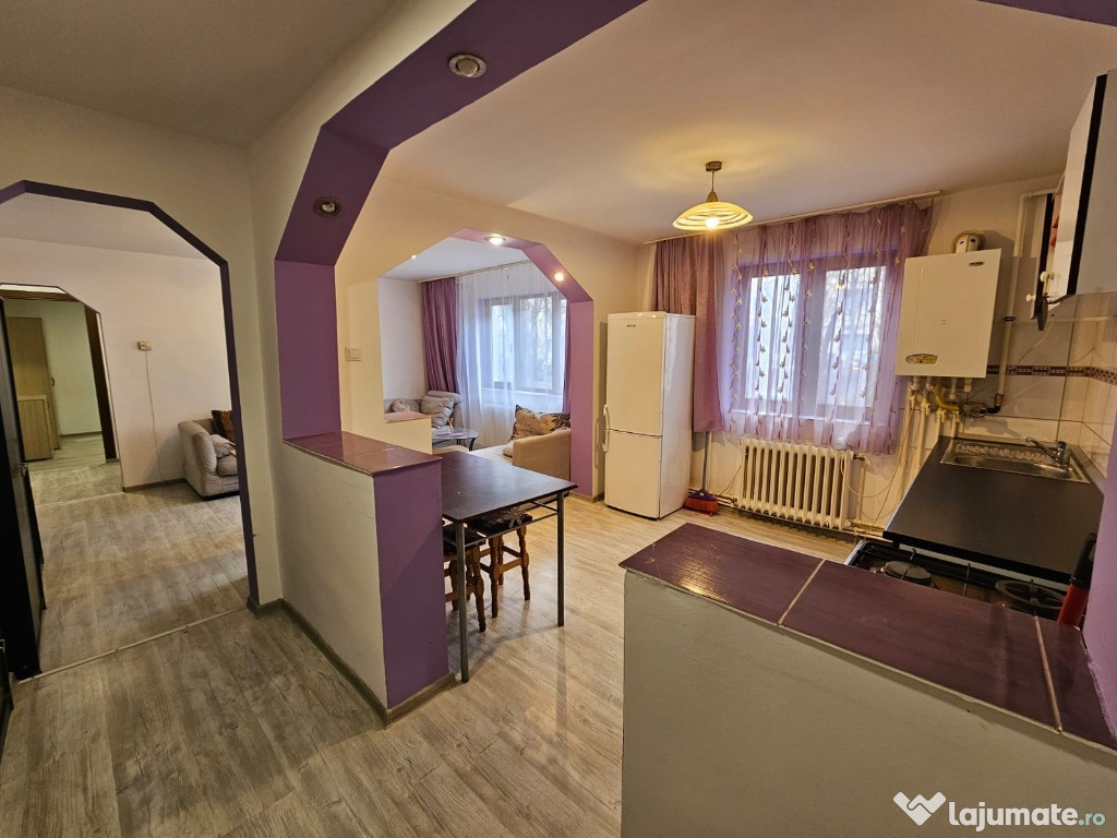 Apartament 2 camere, zona Gojdu