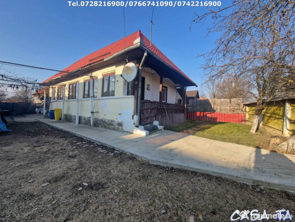 Casa + teren 7417 mp, situata în Scoarta - Budieni