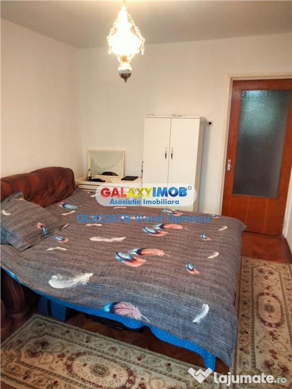 Apartament 3 camere, semidecomandat, Trapezului, Metrou , Ti