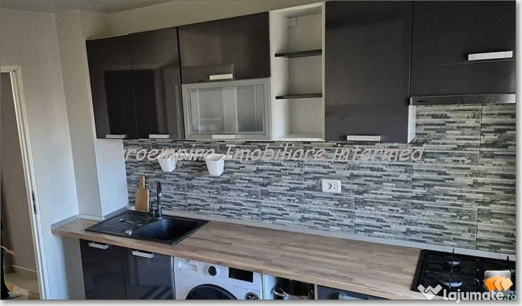 Apartament 3 camere decomandate zona Icil