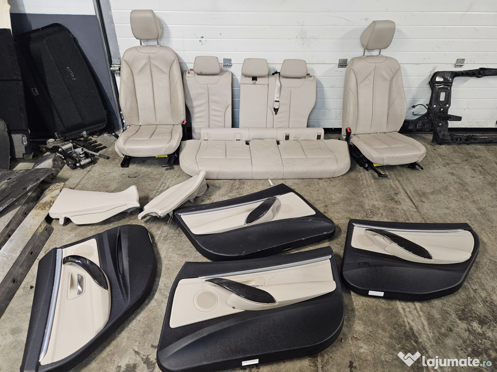 Grila ventilatie centrala Audi A4 B8 2014