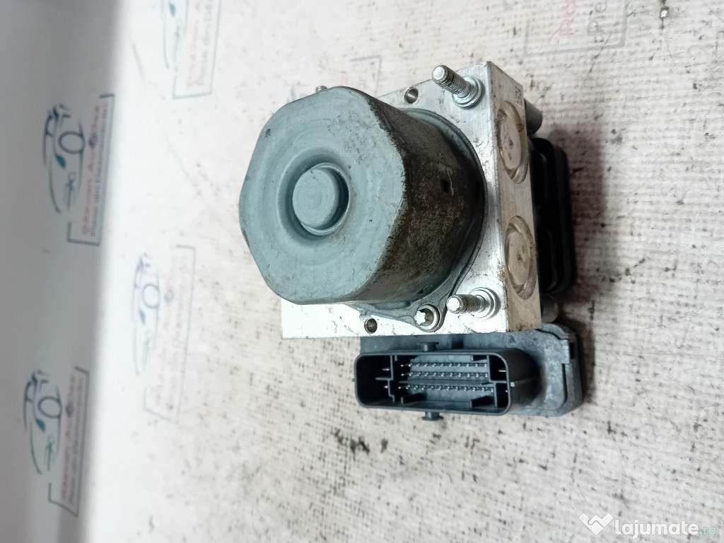 Broasca dreapta spate Dacia Duster