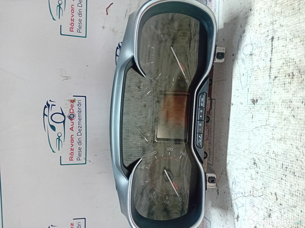 Maner exterior stanga fata Nissan Qashqai 2012
