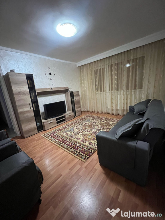 Închiriez apartament pe termen lung