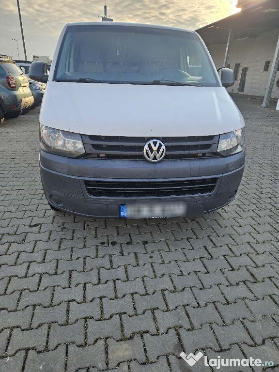 Vând Volkswagen Transporter T5 2012