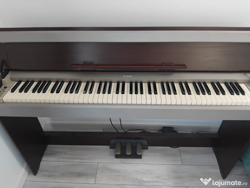 Pianina Yamaha 88 clape