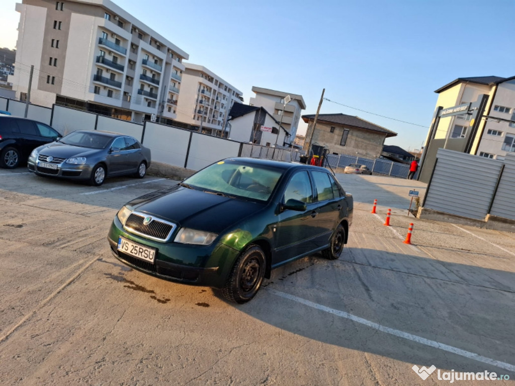 Skoda fabia 1.4i an 2005 1250e