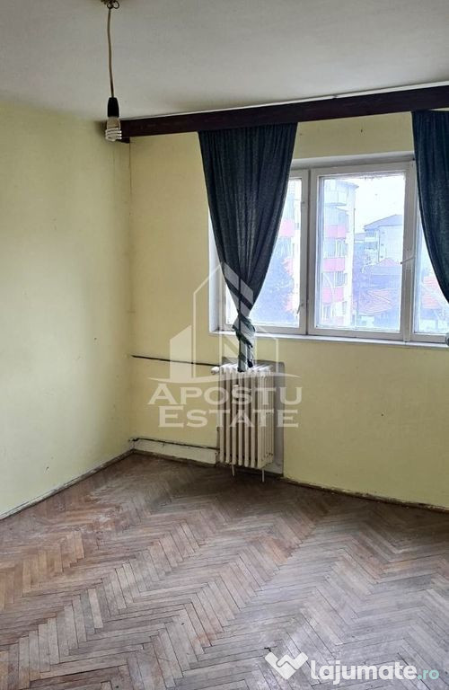 Apartament cu 2 camere, etaj 3, zona Sagului