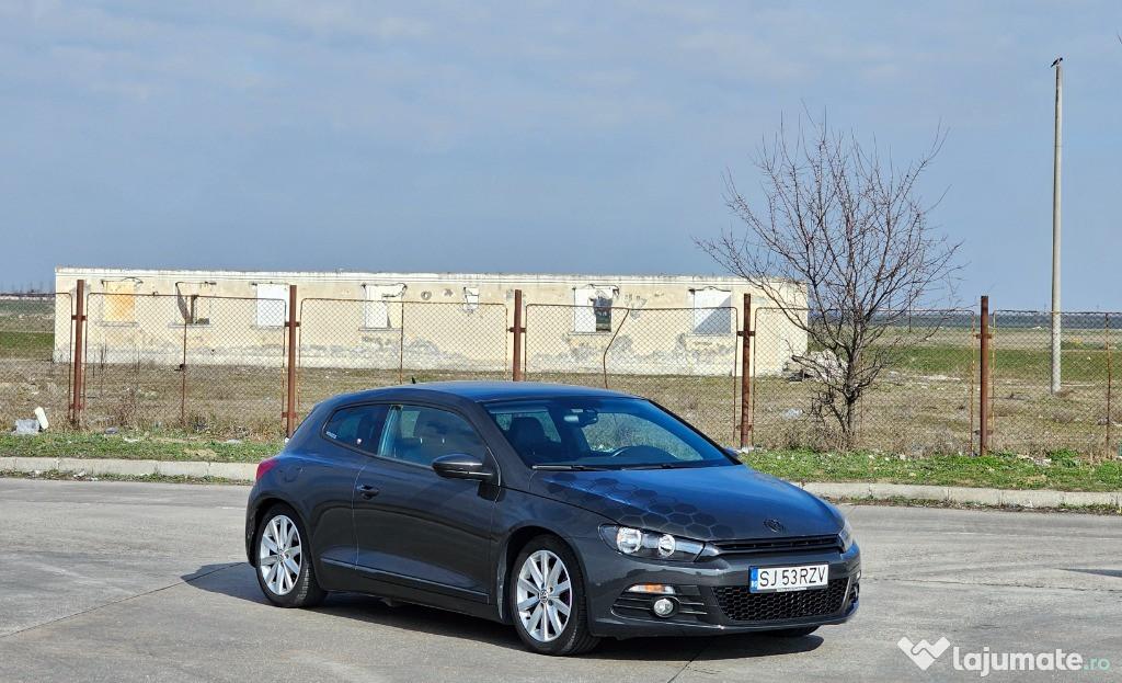 VW SCIROCCO 1.4TSI ÎncălzireScaune DubluClima SenzoriParcare ImportGer