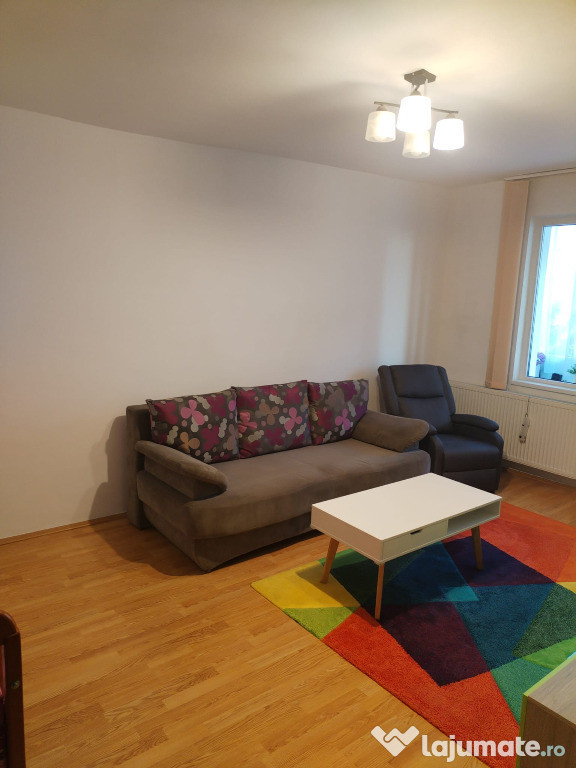 Vând apartament cu 2 camere