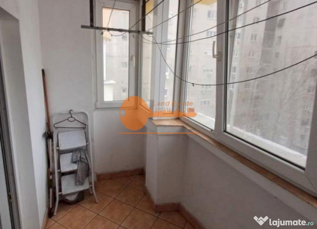 Apartament cu 3 camere Bloc Reabilitat - 5minute de metro...