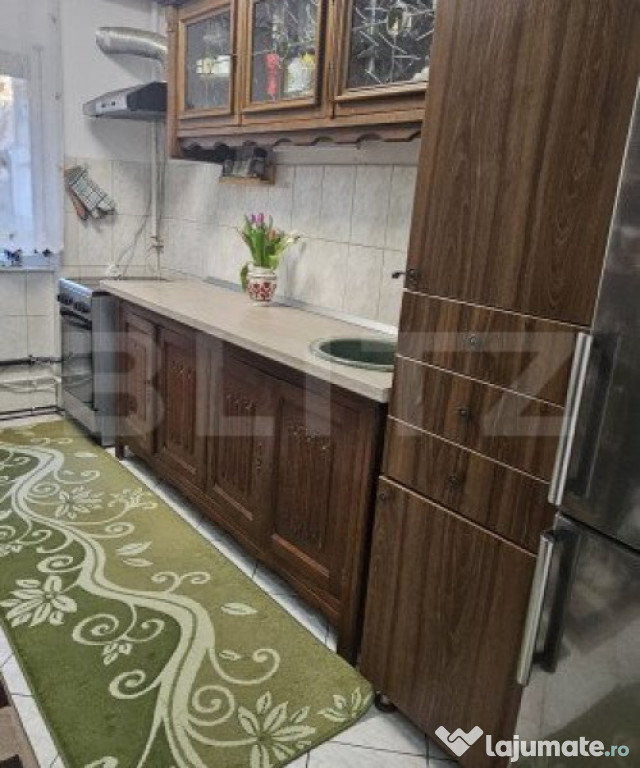 Apartament cu 3 camere, 62,5 mp, zona Careiului