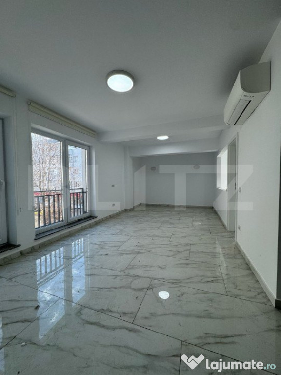 Apartament 3 camere, 100 mp, etaj intermediar, bloc nou, zon