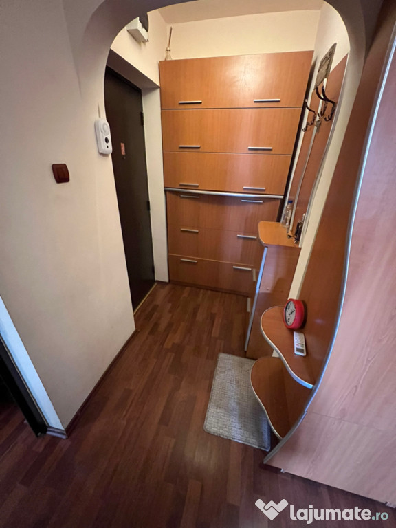 Ofertă de închiriat apartament cu 2 cam în centru preț 380€