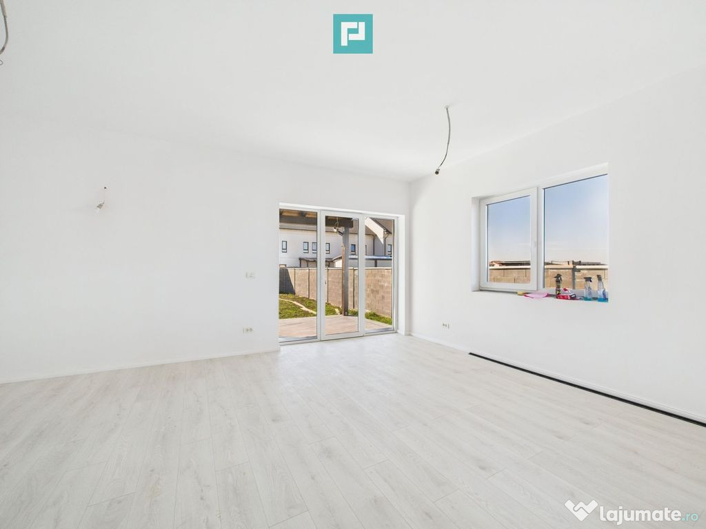 Duplex Spațios și Modern în Săcălaz