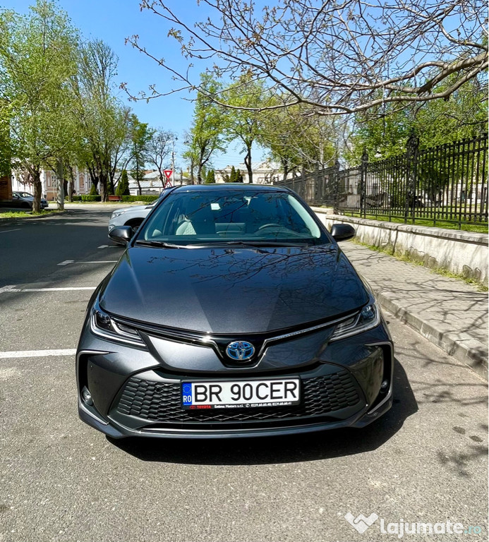 Toyota Corolla Sedan Hybrid