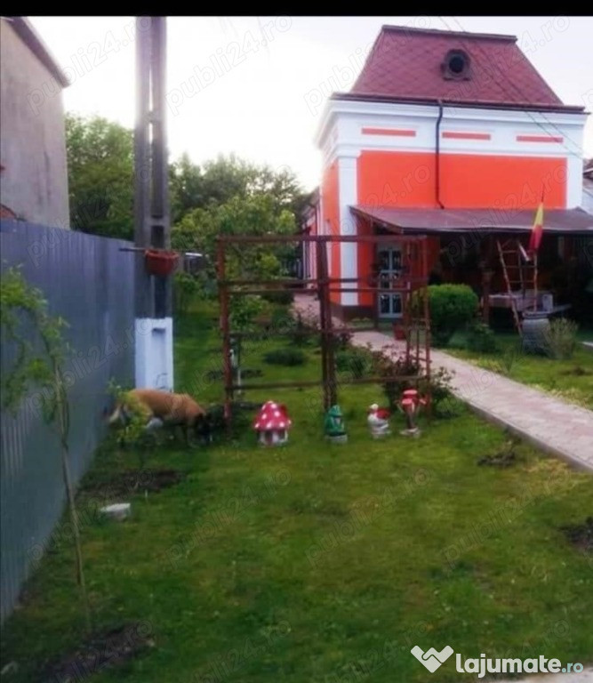 Casă zonă centrală Roman, Neamt