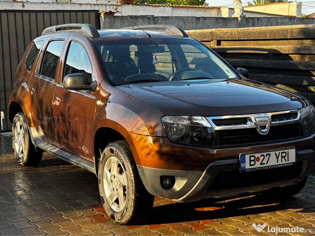 Dacia Duster Laureate 4x4, 1.6 benzina, 2011