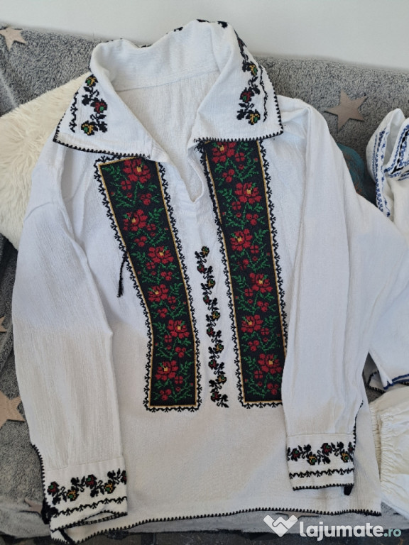 Haine traditionale băieți +perdele de vanzare