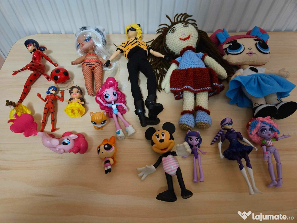 Diverse jucarii de fetite