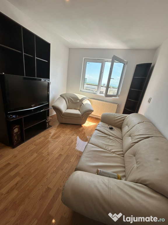 Inchiriez apartament 3 camere