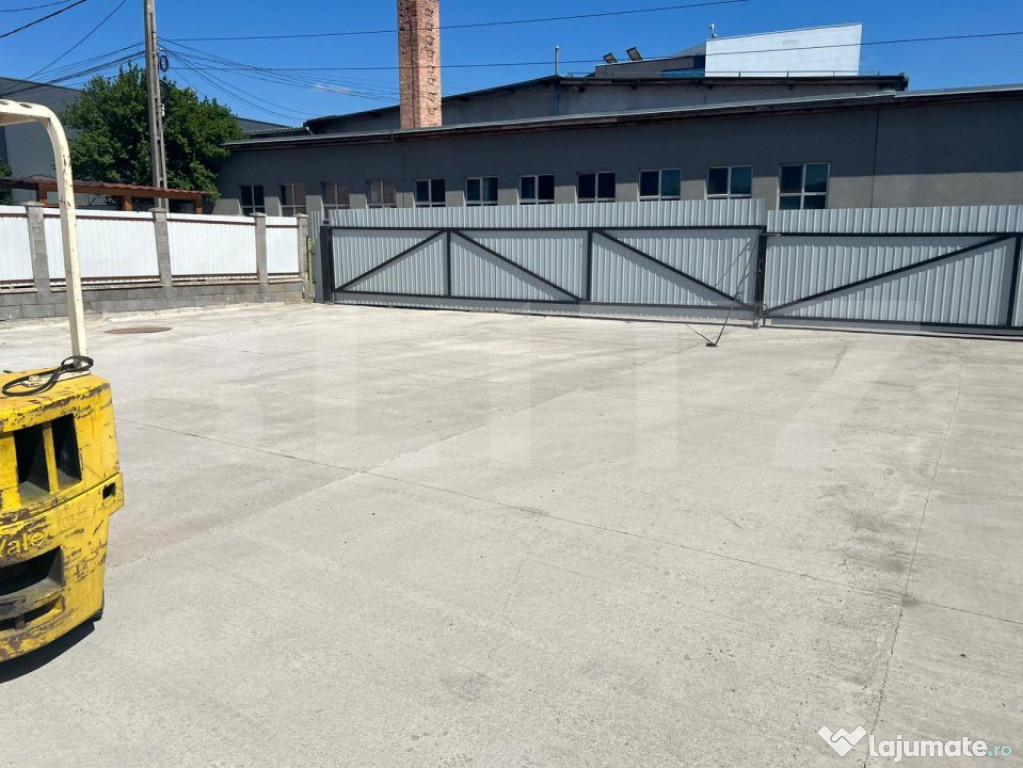 Casă cu teren 1700 mp betonat – Ideal pentru business!
