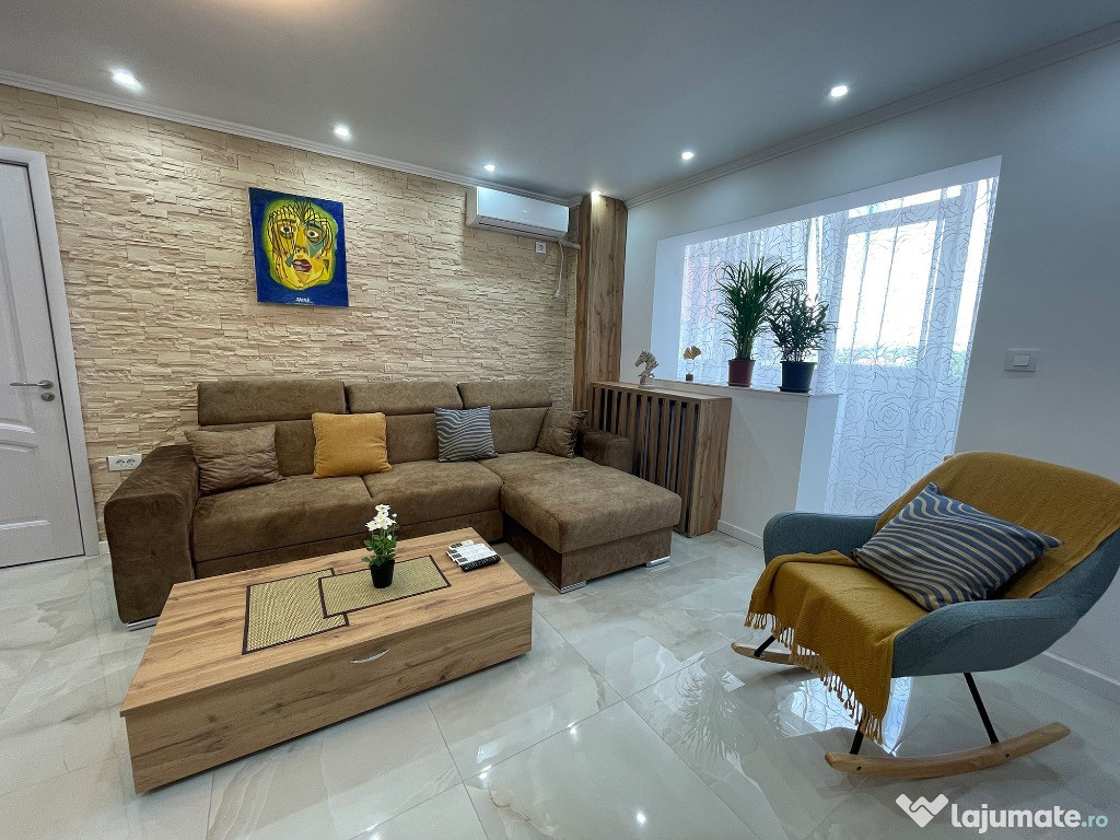 4 Camere - Calea Mosilor - Dacia - Eminescu - Totul NOU!
