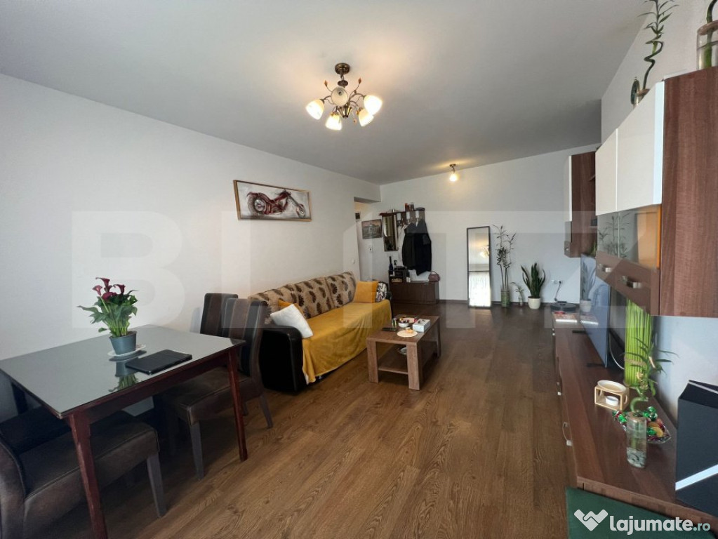 Apartament de vânzare, 3 camere, confort și accesibilitate
