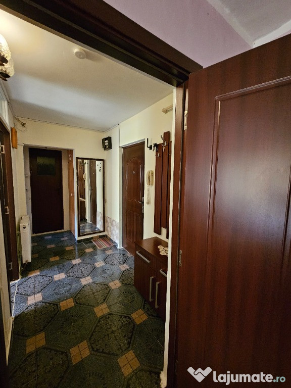 Apartament 2 Camere Decomandat